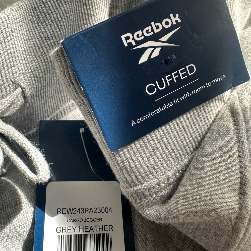 🆕Reebok, Adidas & Levi’s Athletic Bundle - Picture 16 of 16